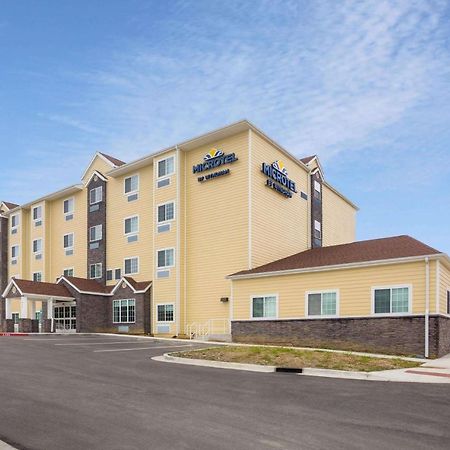 Microtel Inn & Suites By Wyndham Liberty Ne Kansas City Area Exterior photo