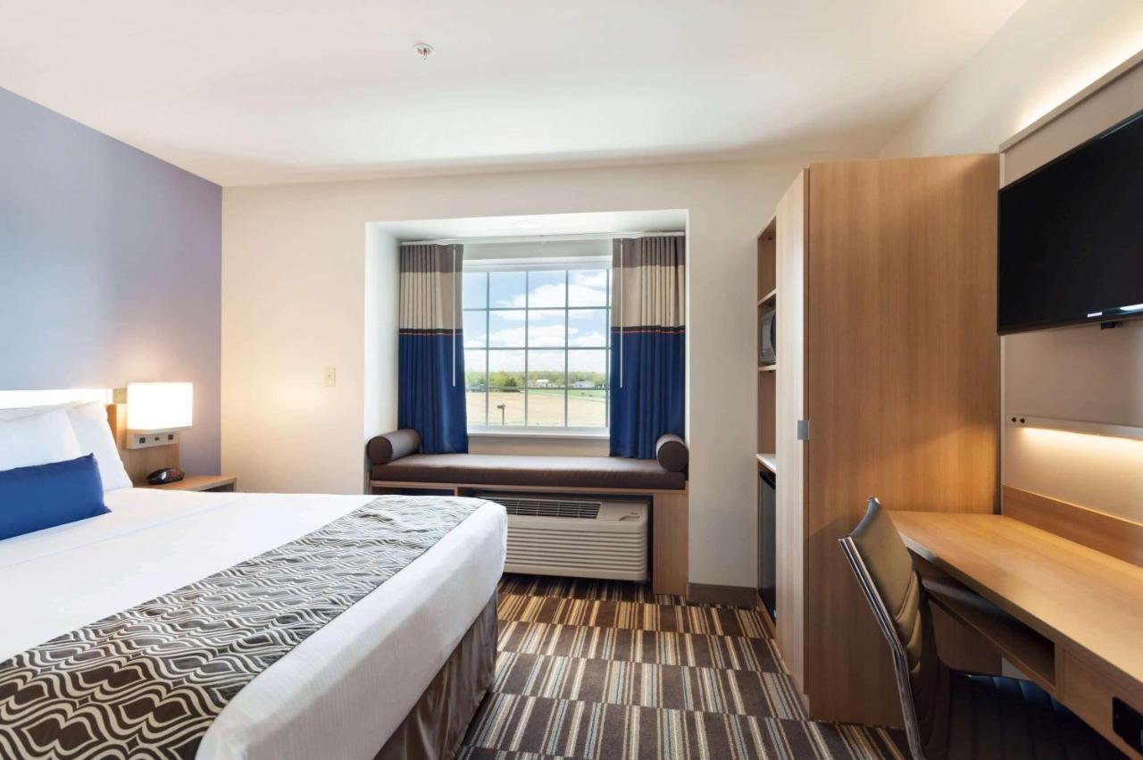 Microtel Inn & Suites By Wyndham Liberty Ne Kansas City Area Exterior photo