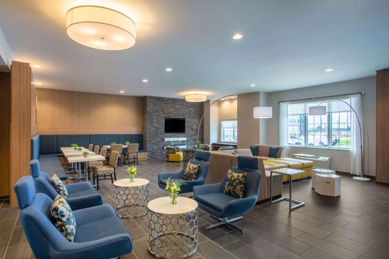 Microtel Inn & Suites By Wyndham Liberty Ne Kansas City Area Exterior photo