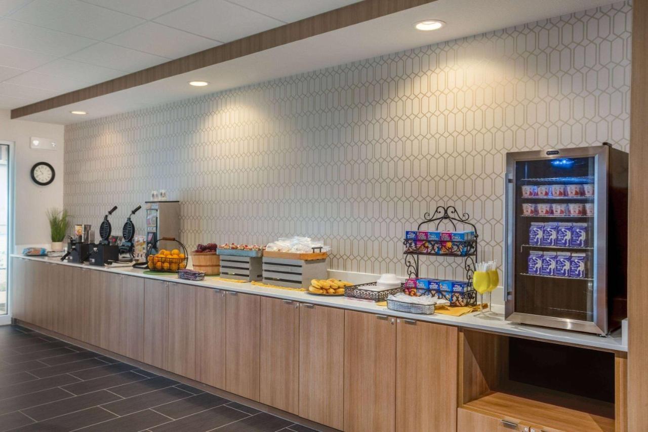 Microtel Inn & Suites By Wyndham Liberty Ne Kansas City Area Exterior photo